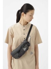 画像2: and wander / アンドワンダー / sil waist bag (2)