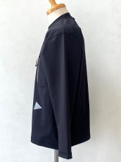 画像2: and wander / アンドワンダー / hybrid warm pocket long sleeve T (2)