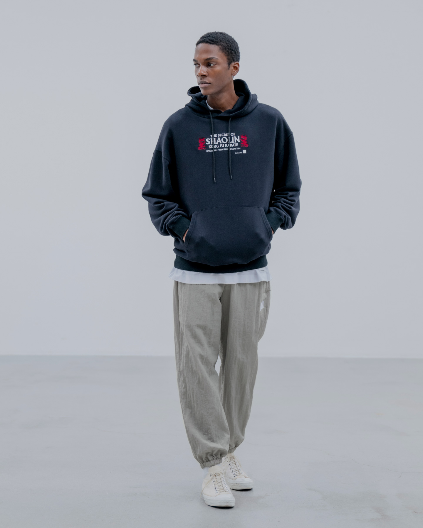 画像4: uniform experiment / CRYSTAL NYLON LOOSE FIT JOGGER PANTS